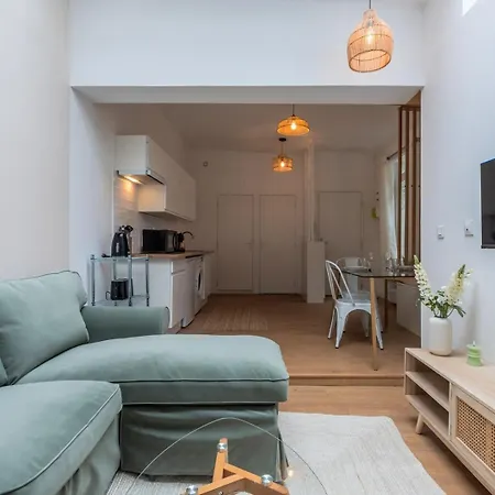 Sur La Place Sebastopol Apartamento Lila